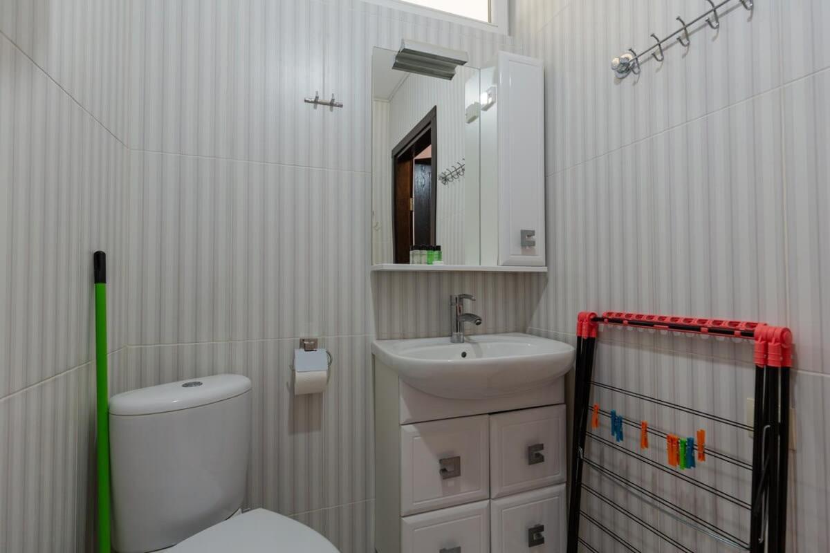 Cozy Studio Apartment In The Heart Of Batum Ngoại thất bức ảnh